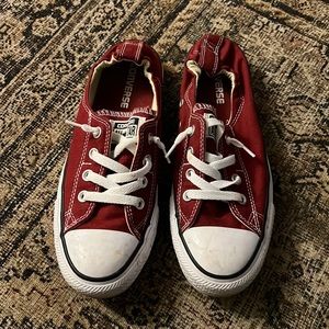 Brick red shoreline converse. Size 8.5